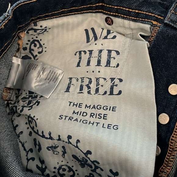 We The Free Maggie Mid-Rise Straight-Leg Raw Hem Jeans in Dark Wash - Picture 9 of 10